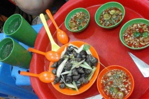 Ăn Vặt - Cổng Trường Đại Học Điện Lực