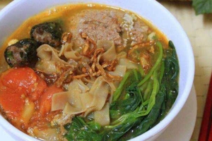 Ăn vặt Đặc Sản Hải Phòng - Bánh Đa Cua