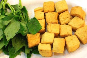 Ăn vặt Đậu Hũ Nóng Bắc Ninh - Hồng Lạc