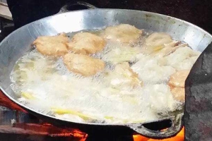 Ăn vặt Dì Trúc - Bánh Rán Khoai Mì & Bột Lọc Chiên