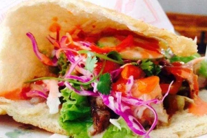 Ăn vặt Doner Kebab Aji - Nguyễn Hữu Thọ