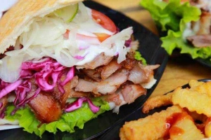 Ăn vặt Donerkebab - Bánh Mì Kẹp