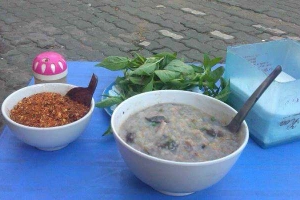 Ăn vặt Đông Nga - Cháo Lòng Tiết Canh