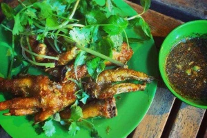 Ăn vặt Đức Long - Chân Gà Muối Sả Ớt - Tạ Hiện