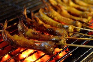 Ăn vặt Dung Mèo - Chân Gà Nướng