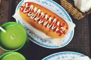 Ăn vặt Foods Quỳnh Thông - Bánh Mì & Trà Sữa