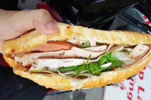 Ăn vặt Gia Hân - Bánh Mì Thịt