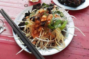 Ăn vặt Gỏi Khô Bò & Bánh Tráng Trộn