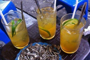 Ăn vặt Hà Nội Trà Đá Vỉa Hè