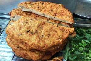 Ăn vặt HaLal - Chả Cá Thu Bao Ngon - Nam Kỳ Khởi Nghĩa