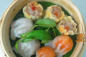Ăn vặt Hàng Samnam Cô Lan - Trần Nguyên Hãn