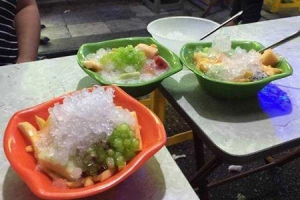 Ăn vặt Hoa Quả Dầm Tô Tịch