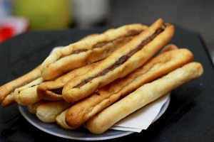 Ăn vặt Hồng Đức - Bánh Mì Que