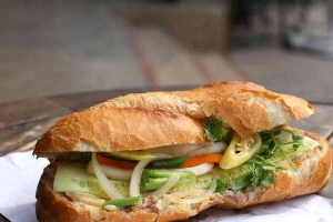Ăn vặt Hồng Thu - Bánh Mì
