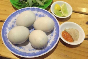 Ăn vặt Hột Vịt Lộn Biên Hòa