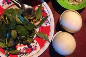 Ăn vặt Hột Vịt Lộn - Trần Thúc Nhẫn