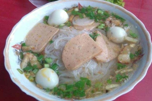 Ăn vặt Hủ Tiếu Bình Dân - Trần Hưng Đạo