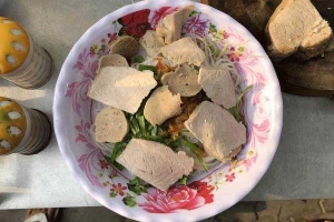 Ăn vặt Hủ Tiếu Giò Heo - Nguyễn Thị Thập