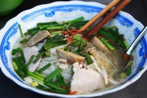 Ăn vặt Hủ Tiếu Gõ - Phan Tây Hồ