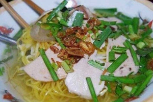 Ăn vặt Hủ Tiếu Hẻm - Cống Quỳnh