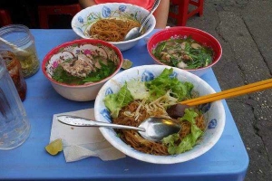 Ăn vặt Hủ Tiếu Mì 112 - Nguyễn Văn Cừ
