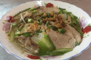 Ăn vặt Hủ Tiếu Ngọc - Nguyễn Sơn