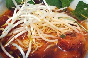 Ăn vặt Hủ Tiếu Sườn Vỉa Hè Nguyễn Công Trứ