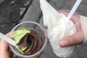 Ăn vặt Kem Tươi - Dương Khuê