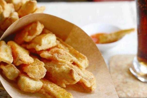 Ăn vặt Khoai Lang Lắc - Cách Mạng Tháng 8