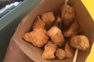 Ăn vặt Khoai Lang Lắc Xí Muội - Tô Ngọc Vân