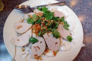 Ăn vặt Kim Xuyến - Bánh Ướt Chả Lụa