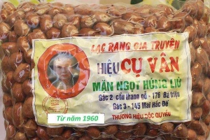 Ăn vặt Lạc Rang Húng Lìu Cụ Vân (Chính Gốc)
