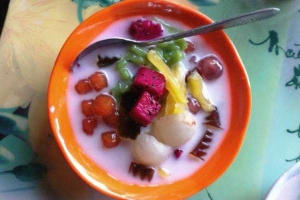 Ăn vặt Lan Hường - Chè Thái Thập Cẩm