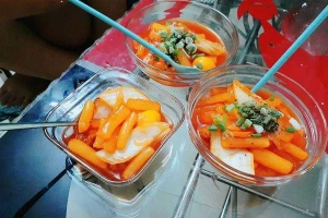 Ăn vặt Lữ Phương - Tokbokki