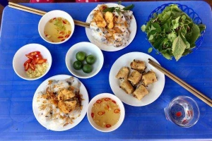 Ăn vặt Lưu - Bánh Cuốn Nóng
