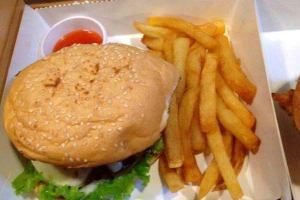 Ăn vặt Madam Van - Fastfood & Drink