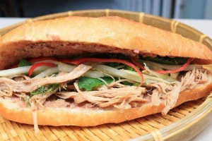 Ăn vặt Mama Chang - Bánh Mì Xứ Quảng