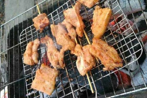 Ăn vặt Mèo Ú BBQ - Xiên Nướng 5K - Lý Chính Thắng