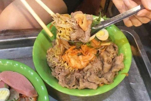 Ăn vặt Mì Trộn Bò Kim Chi & Mì Trộn Xá Xíu - Tô Hiến Thành