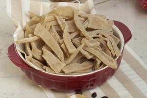 Ăn vặt Mứt Dừa Ngọc Giàu