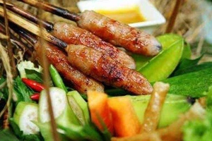 Ăn vặt Nem Nướng Bà Sáu