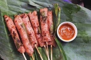 Ăn vặt Nem Nướng Cây Me