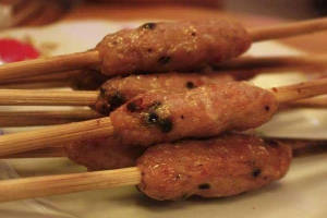 Ăn vặt Nem Nướng - Trần Bình Trọng