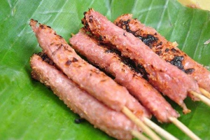 Ăn vặt Nem Nướng Yến Béo - Yên Phụ
