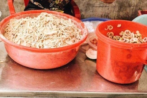 Ăn vặt Nem Tai Đồng Xuân