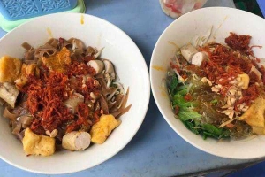 Ăn vặt Ngân - Bánh Đa Cua & Miến Trộn