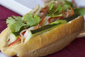 Ăn vặt Ngọc Anh - Cơm & Bánh Mì Heo Quay, Chả Cá