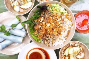 Ăn vặt Ngon - Bún Bò Nam Bộ, Phở Cuốn & Caramen
