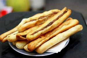 Ăn vặt Như Ý - Bánh Mì Que
