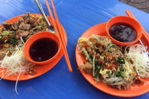 Ăn vặt Nui Xào Bò & Bột Chiên - Lê Văn Lương